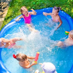 das wasser im pool ohne pumpe sauber halten tipps