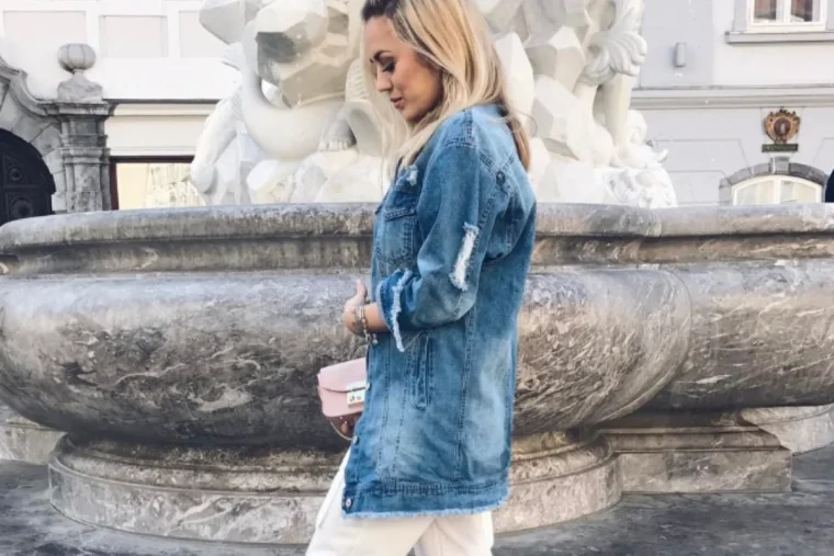 für kühles wetter im sommer outfit mit jeansjacke