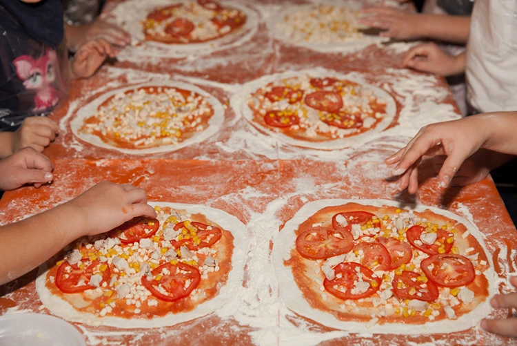 geburtstag kinder belegen mini pizzas