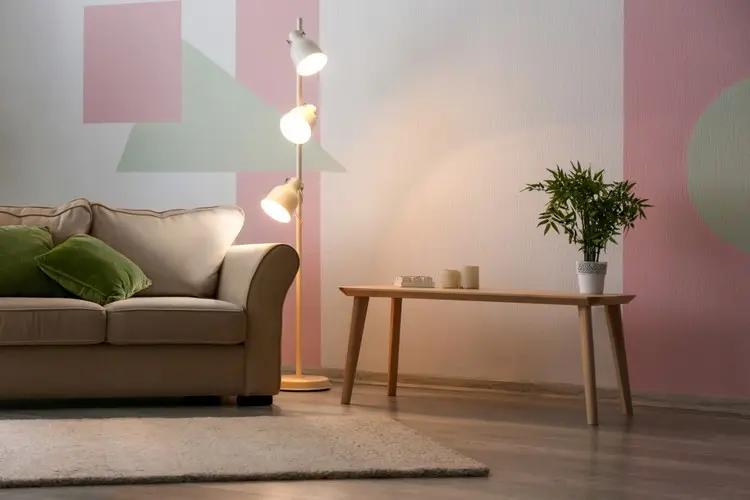 Geometrische Muster selbst an die Wand im Wohnzimmer oder Schlafzimmer bringen