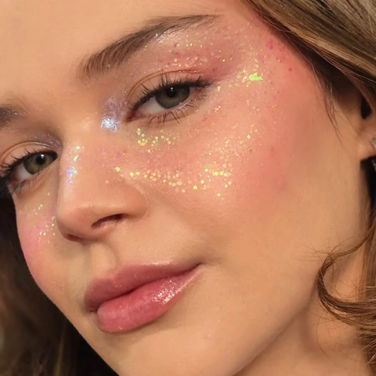 glitzer sommersprossen festival make up