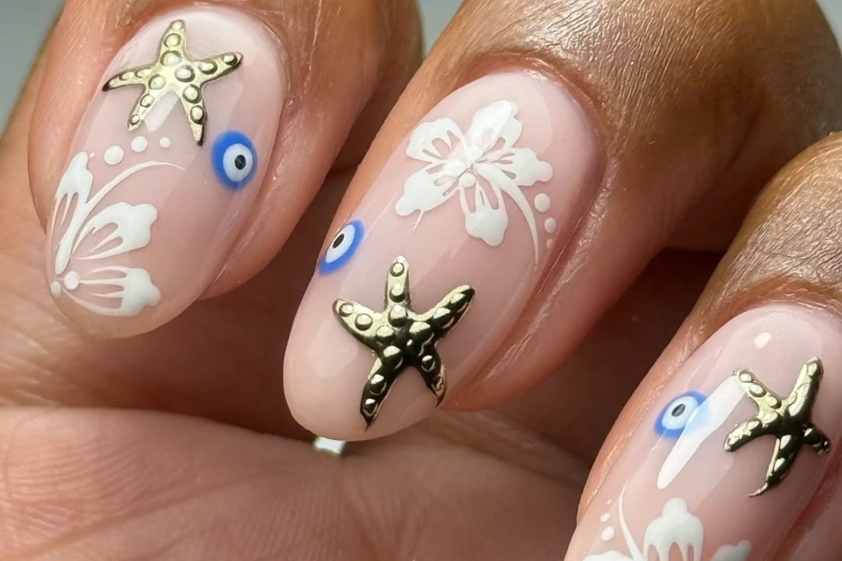 hibiscus nails sommerliches design 2025