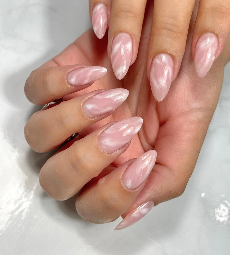 hochzeitsgast marmoroptik nägel