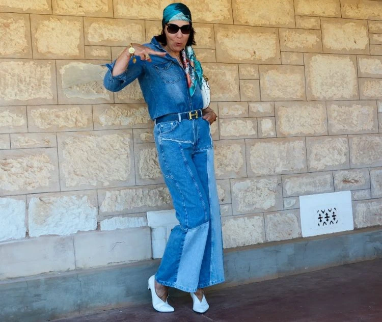 jeanshose mit denimhemd