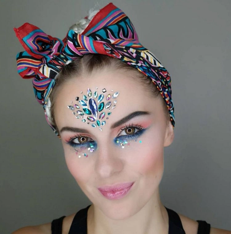 mit bandana für eleganz sorgen