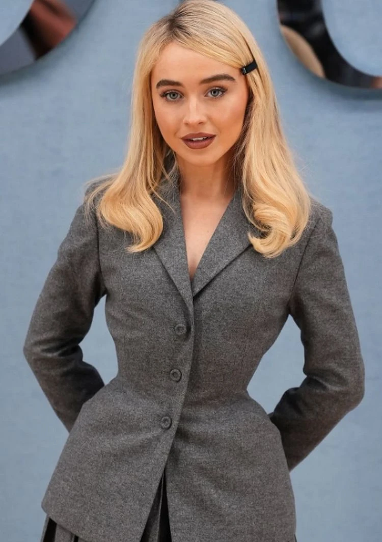 sabrina carpenter mit neuer frisur