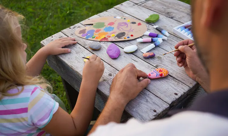 steine mit kindern bemalen
