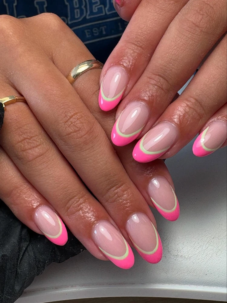 watermelon french nails subtil & elegant