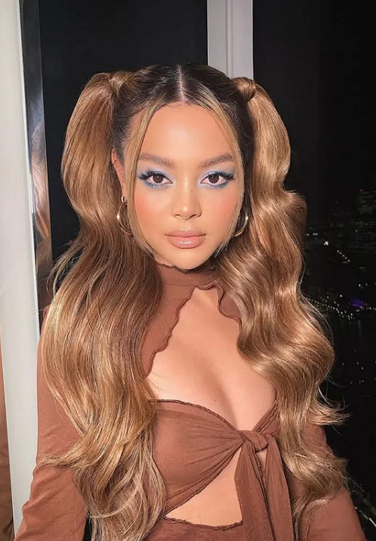 zwei pferdeschwänze stylen