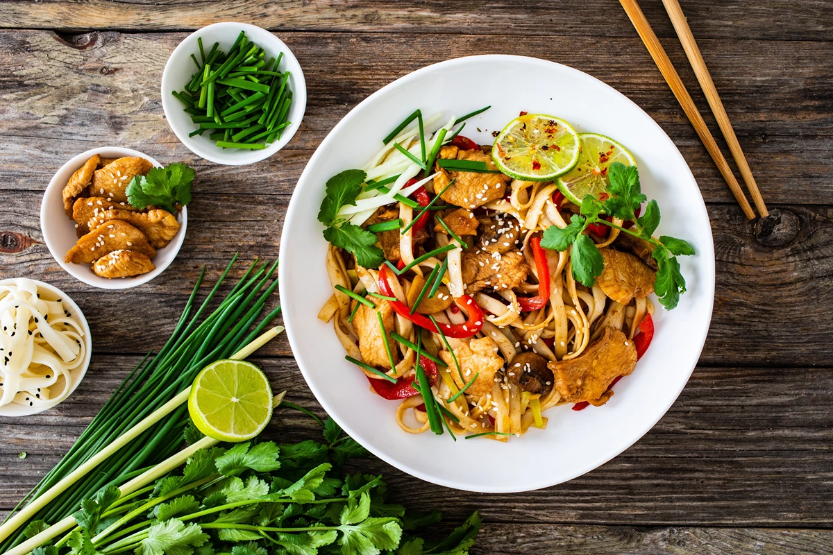 aromatische udon nudeln asiatisches soulfood