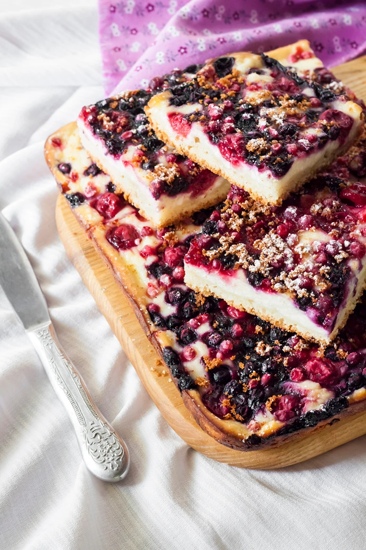 beeren hüttenkäse kuchen vom blech