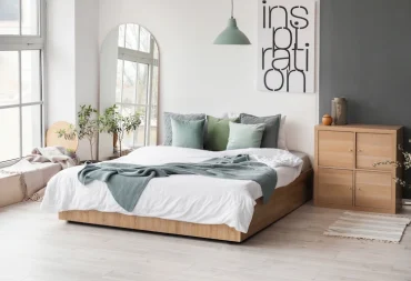 Boxspringbett aus Massivholz ist praktisch und stilvoll