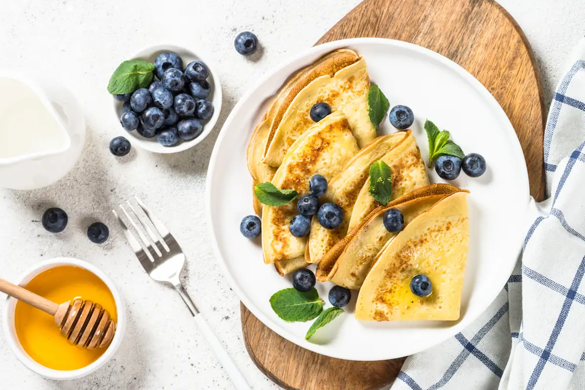 Crepe Teig selber machen veganes Rezept ohne Eier und Milch