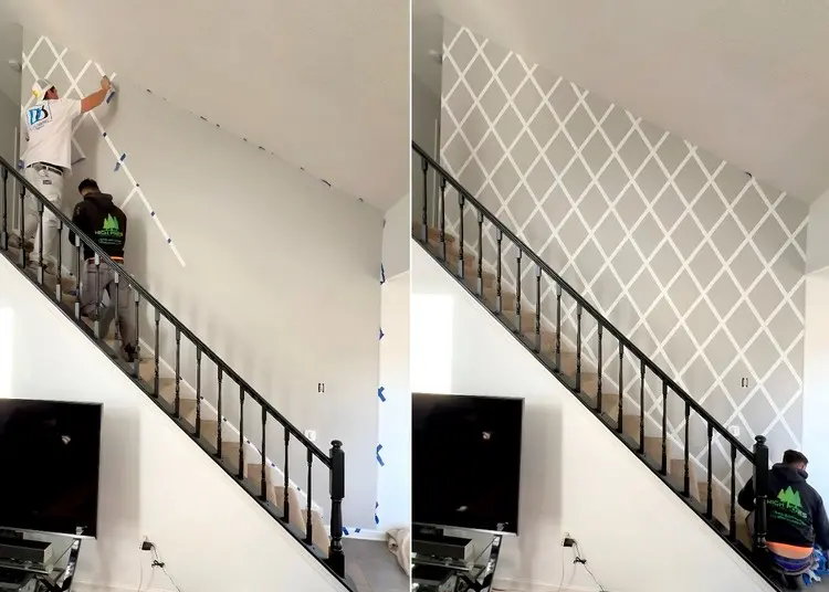 Einfarbiges Rautenmuster für die Wand im Wohnzimmer