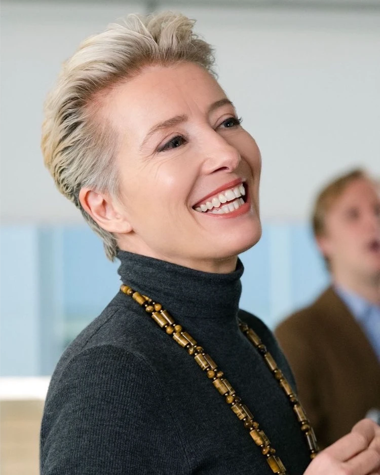 emma thompson mit quiff pixie mit weißer nuance
