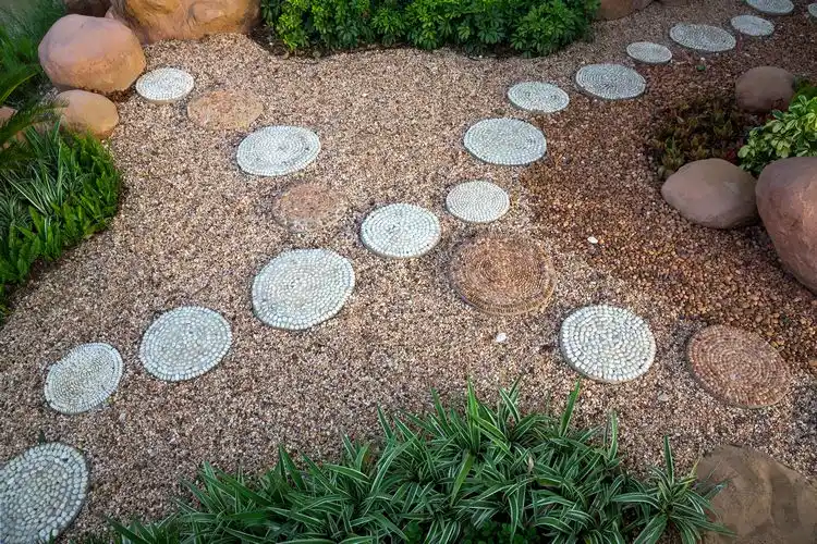 gestaltungsideen für die wege materialien mit persönlichkeit