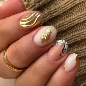 gold chrome nageldesign trend im herbst 2025