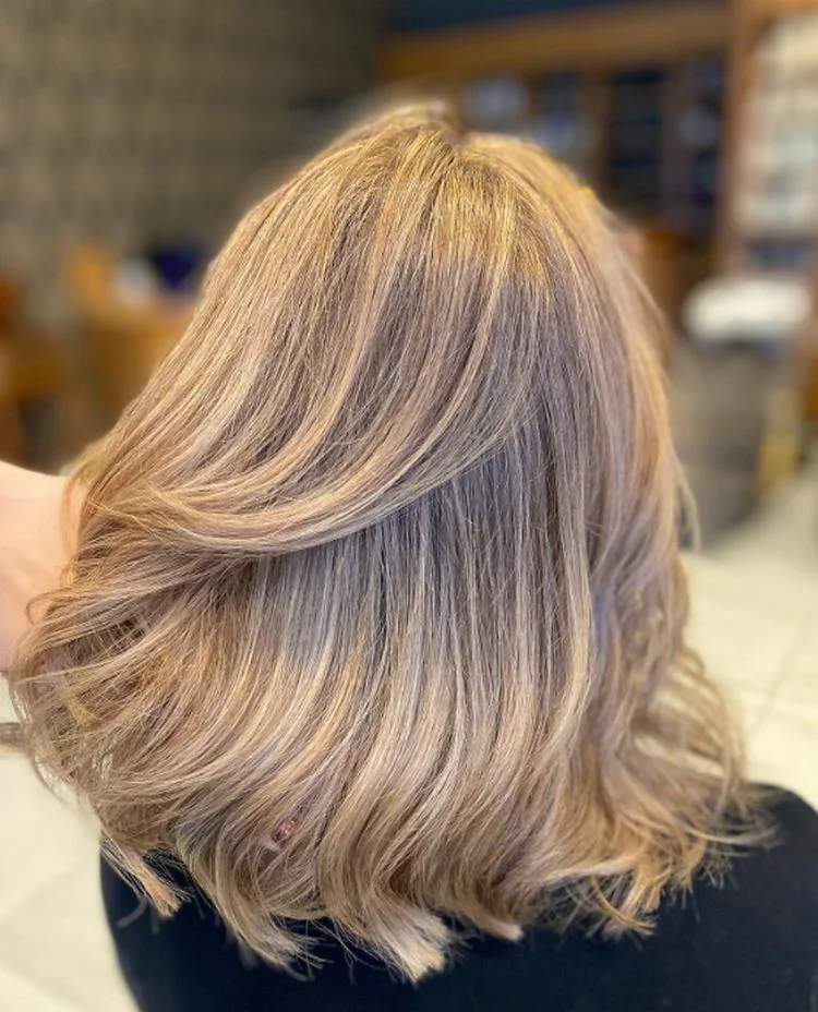 grauer ansatz bei blondierten haaren bewährte methoden, um ihn zu kaschieren