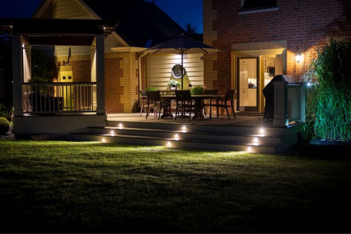 indirekte beleuchtung im garten moderne ideen für cooles licht im außenbereich