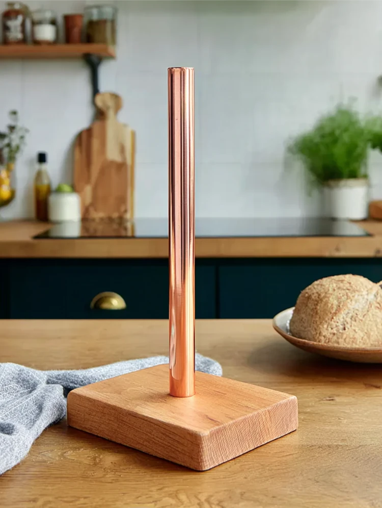 küchenrollenhalter aus altem kupferrohr und holz