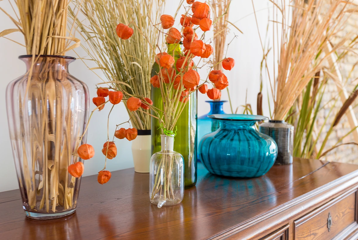 lampionblume in der vase herbstliche deko