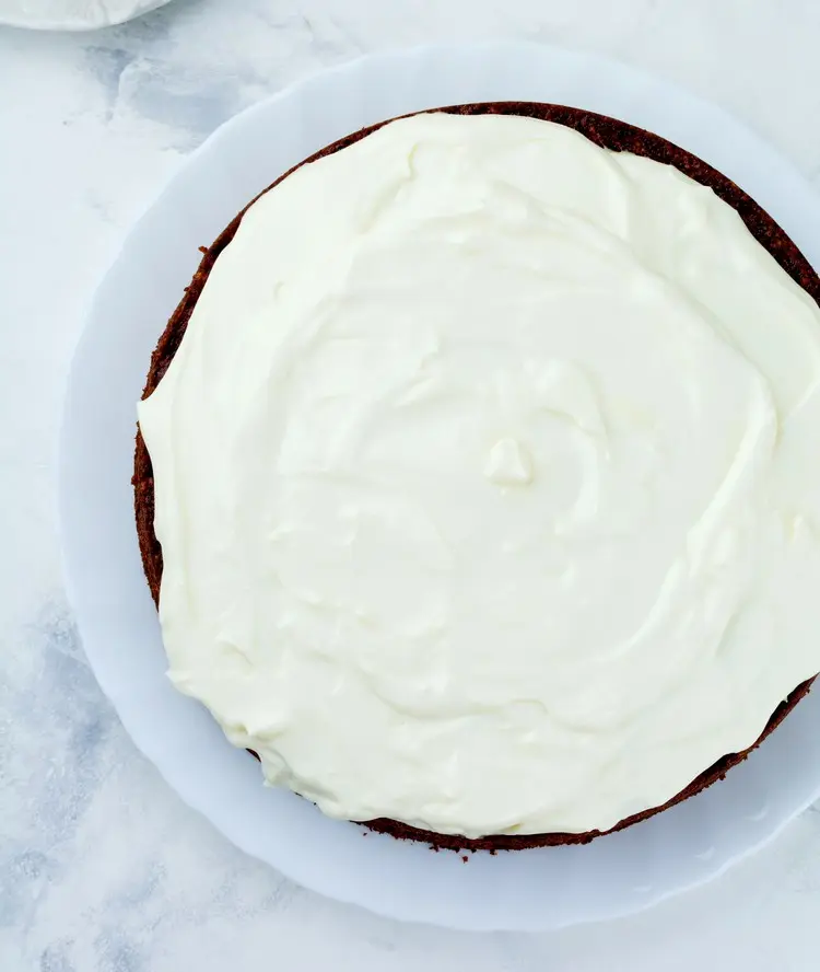 Leckere Creme aus Frischkäse, Sahne und Puderzucker