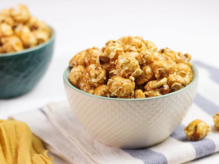 passende Getränke zum Karamell-Popcorn für den Filmabend