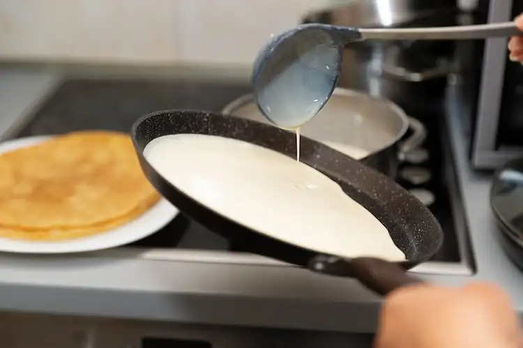 vegan Teig zubereiten für Crepes nach französischer Art