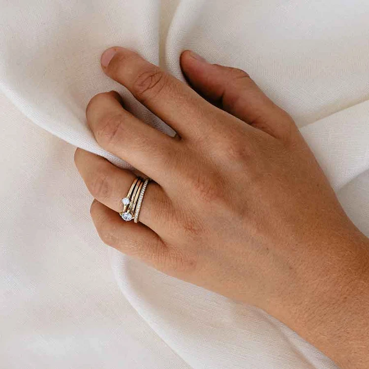 Verlobungsringe Trends mit Ehering kombinieren Tipps