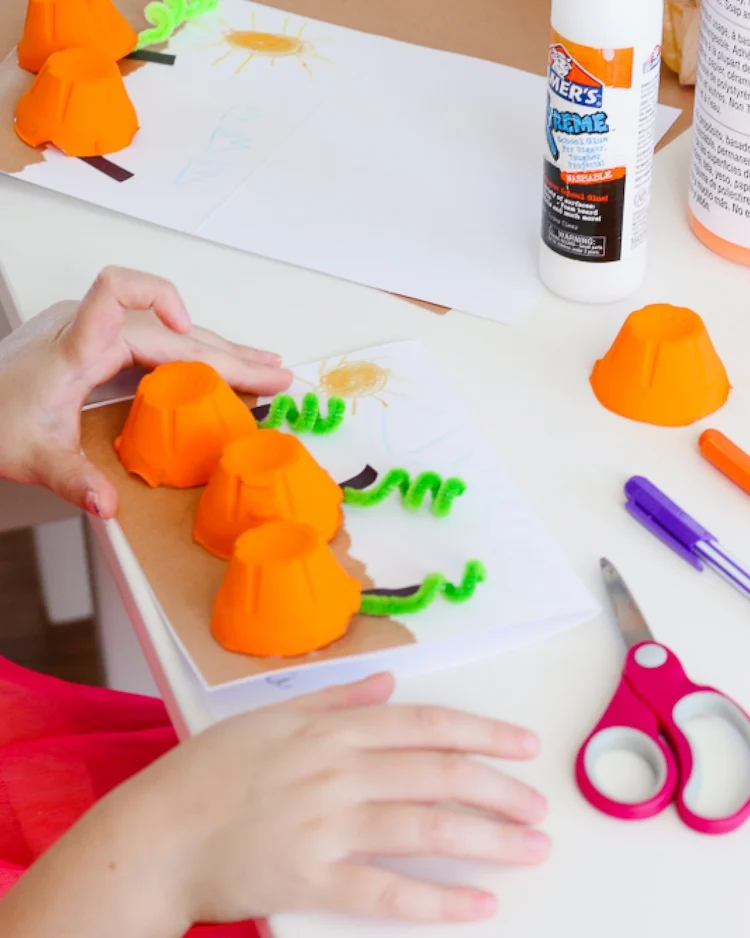 Basteln mit Kindern Grußkarte mit Kürbissen