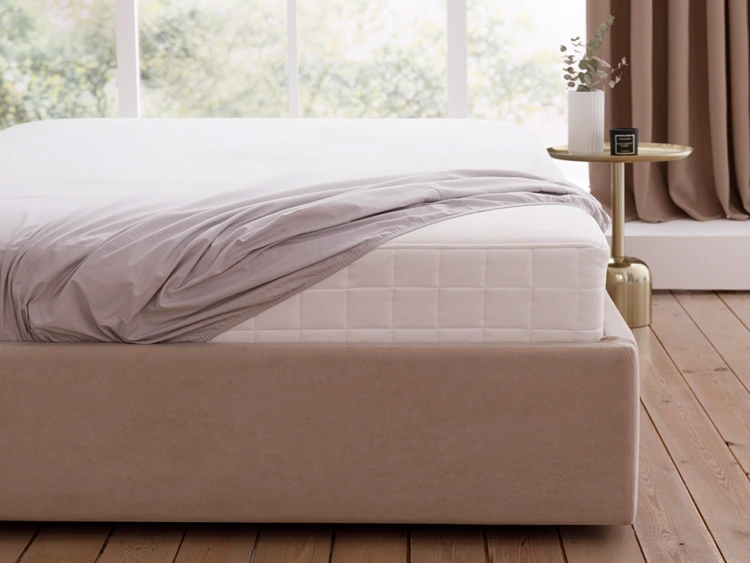 Die Schlafposition ist weniger wichtig als Bett und Kissen