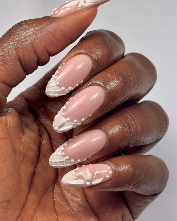 french nails mit 3d ornamenten