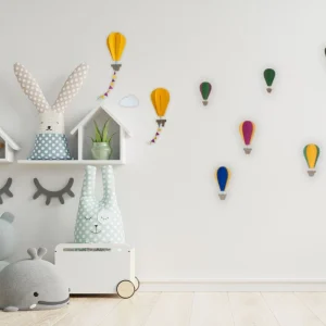 Heißluftballon fürs Kinderzimmer basteln und Wände dekorieren