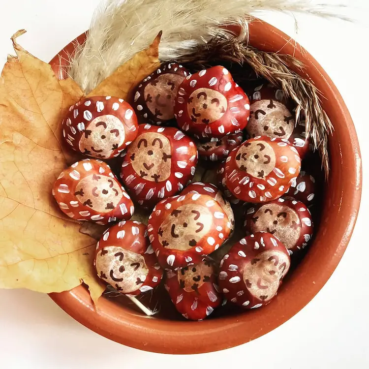 Igel aus Kastanien basteln Anleitung und Ideen