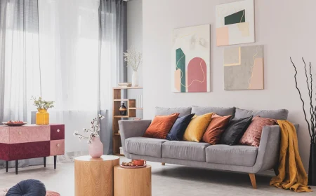 Raumakustik verbessern mit Wandbildern an der Wand im Wohnraum