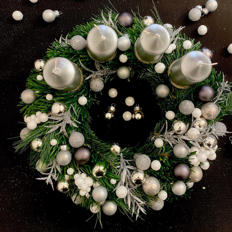 adventskranz in silber