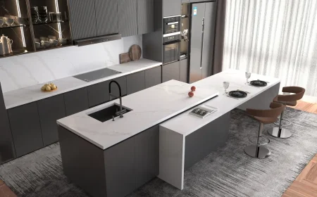 designküche anthrazit mit kücheninsel und weißer arbeitsplatte in marmoroptik