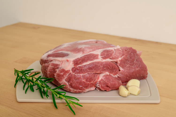 einzeln, ganze schweinehals, roh, zum airfryer