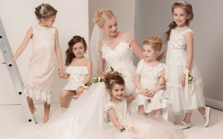 gruppenbild blumenmädchen mit unterschiedlichen hochzeitsfrisuren