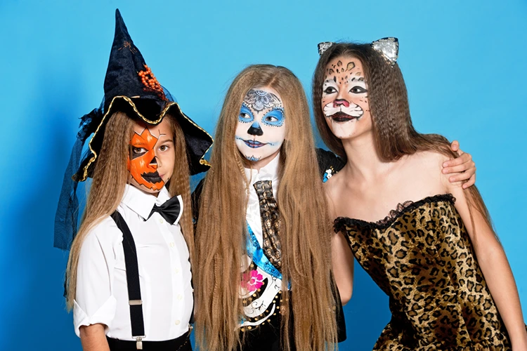 Jack'o'lantern, La Catrina und Leopard als Kostümideen für junge Damen
