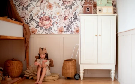 Kinderzimmer mit Blumentapete gestalten - Welche Farben, Möbel und Stile sind geeignet