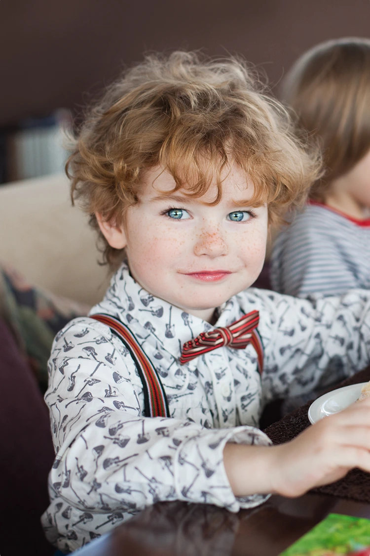 kurzhaarschnitt mit pony für einen 5 jahre alten jungen