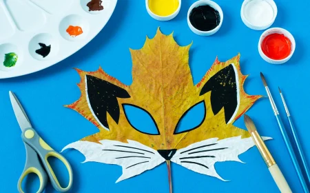 Masken aus Ahornblättern basteln - Fuchs zum Verkleiden im Herbst