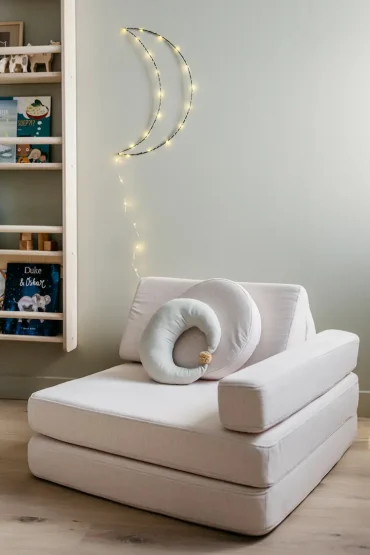 Multifunktionale Möbel im Kinderzimmer zusätzliche Schlafmöglichkeit