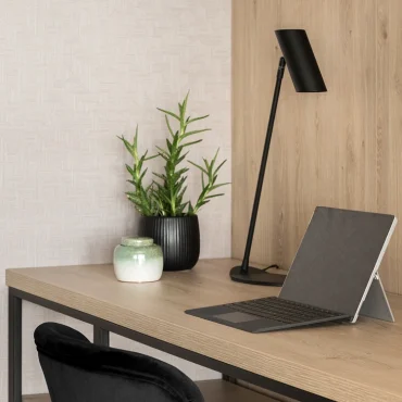 natürliche deko und warme materialien schaffen wohnliche stimmung