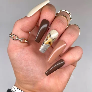 realistische fuchs nailart brauntöne