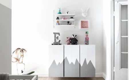 Schrank im Babyzimmer mit Mustern bemalen Ideen