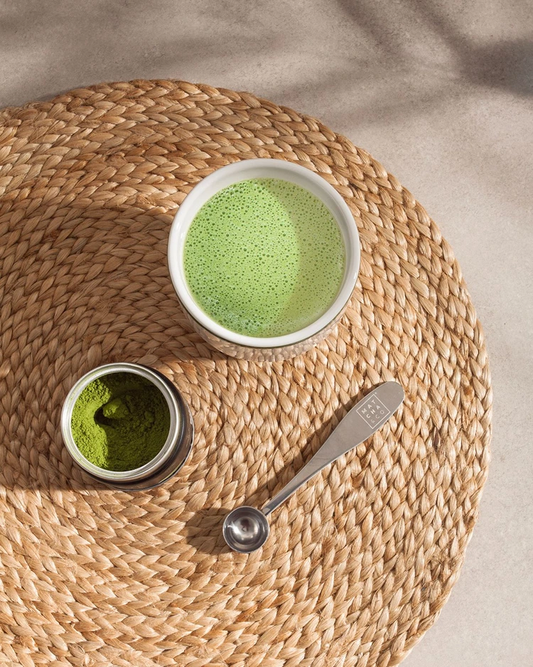 Matcha-Tee zubereiten oder das Pulver für andere Rezepte verwenden