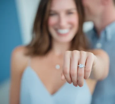 Verlobungsring kaufen und dann überraschenden Heiratsantrag machen