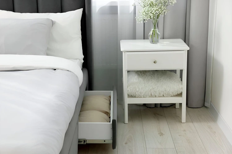 Betten mit Schubläden brauchen Platz zum Ausziehen